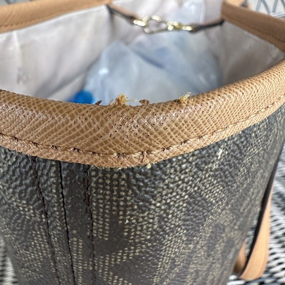 Michael Kors Jet Set Violet Small Carryall Tote Wallet Logo Perforated Leather - Picture 8 of 16